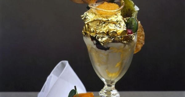 Ly kem đắt nhất thế giới với giá 23 triệu đồng, làm mất 8 giờ