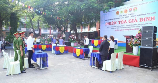 Phiên tòa giả định tuyên truyền phòng chống ma túy Phiên tòa giả định tuyên truyền phòng chống ma túy