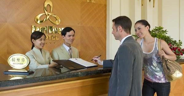 Các cơ sở dịch vụ du lịch có được từ chối phục vụ khách du lịch là người nước ngoài? Các cơ sở dịch vụ du lịch có được từ chối phục vụ khách du lịch là người nước ngoài?