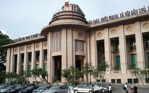 Ngân hàng Nhà nước buộc thôi việc, đòi chi phí đào tạo một nữ cán bộ Ngân hàng Nhà nước buộc thôi việc, đòi chi phí đào tạo một nữ cán bộ