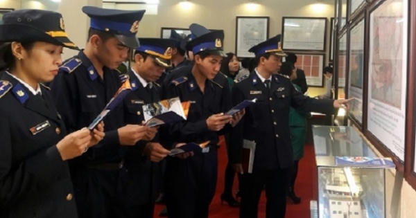 Khai mạc triển lãm bản đồ, trưng bày tư liệu về Hoàng Sa, Trường Sa