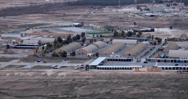 Căn cứ có lính Mỹ ở Iraq trúng 18 quả rocket, quan hệ Mỹ-Iran dậy sóng