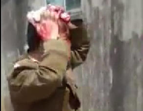 Xôn xao clip con dâu ném gạch vỡ toác đầu bố chồng ở Thái Nguyên