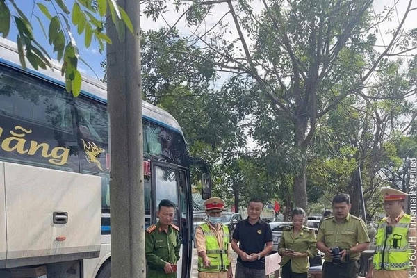 Phát hiện xe khách chở thịt nghi động vật hoang dã quý hiếm