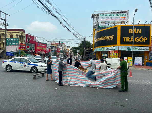 Trong hai ngày nghỉ lễ, cả nước xảy ra 131 vụ tai nạn giao thông khiến 44 người thiệt mạng Trong hai ngày nghỉ lễ, cả nước xảy ra 131 vụ tai nạn giao thông khiến 44 người thiệt mạng