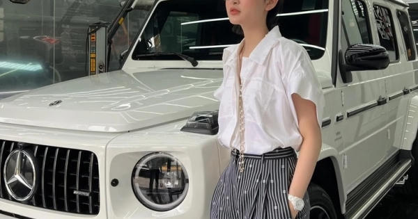 Hiền Hồ - từ cô gái phụ việc phòng trà đến ca sĩ sở hữu xế hộp 13 tỷ đồng