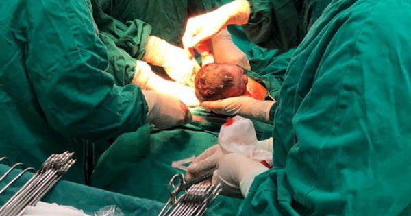 Hà Nội đón công dân đầu tiên của năm 2019