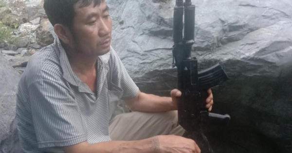 Quảng Bình: Bắt đối tượng tàng trữ vũ khí quân dụng AK