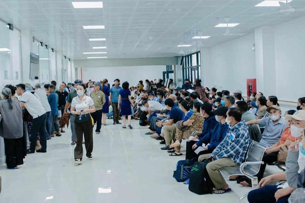 Bệnh viện Ung bướu Nghệ An trên 1.250 tỉ đồng chính thức đi vào hoạt động