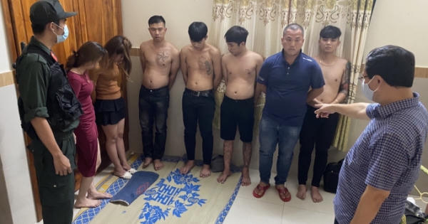 Công an Nhơn Trạch triệt phá ổ nhóm "bay lắc" trong nhà nghỉ