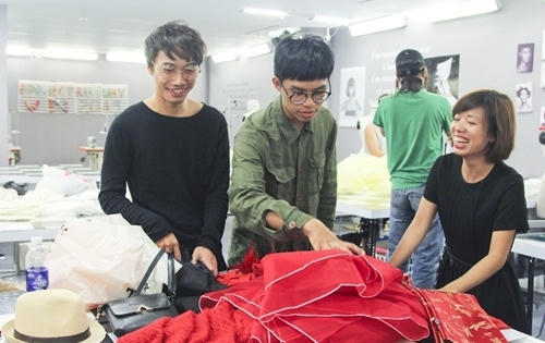 Top 3 NTK xuất sắc nhất năm 2015 chính thức lộ diện