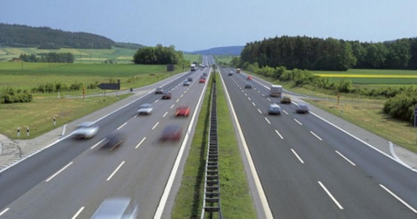 Bộ Xây dựng: Không thể làm mẫu 1km đường cao tốc để tính suất đầu tư