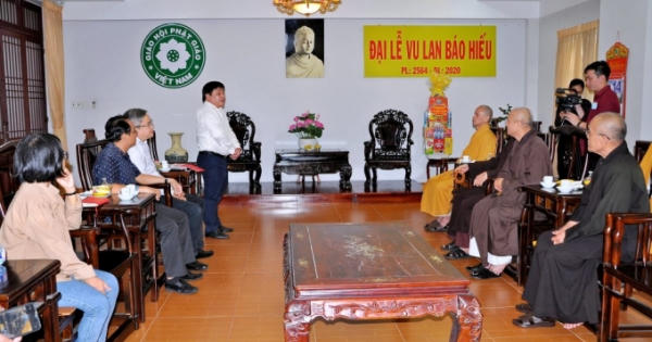 Báo Tuổi Trẻ xin lỗi về việc đã sử dụng hình ảnh Đức Phật trong các biếm họa trên Tuổi Trẻ Cười