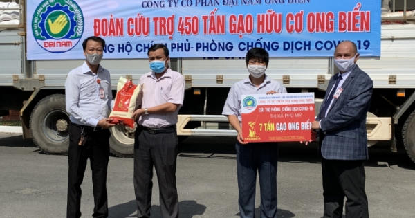 Đại Nam Ong Biển tiếp tục ủng hộ gạo cho người dân gặp khó khăn