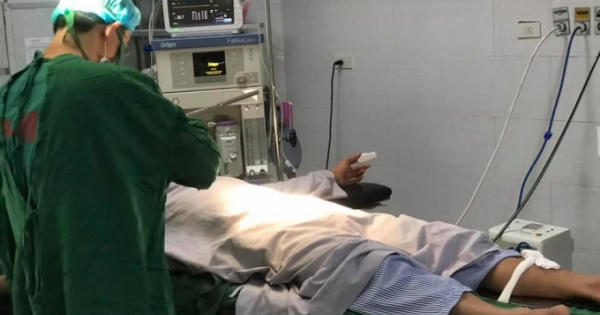 Bẻ “cậu nhỏ” để tăng khoái cảm, nam bệnh nhân phải phập viện mổ cấp cứu