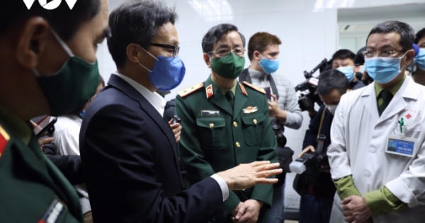 Phó Thủ tướng: Tri ân các thầy thuốc bằng việc chung tay chống dịch COVID-19 Phó Thủ tướng: Tri ân các thầy thuốc bằng việc chung tay chống dịch COVID-19