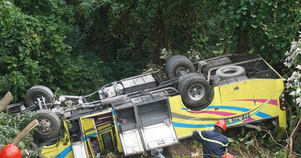 Khởi tố tài xế xe khách vượt ẩu, lao xuống vực trên đèo Hải Vân