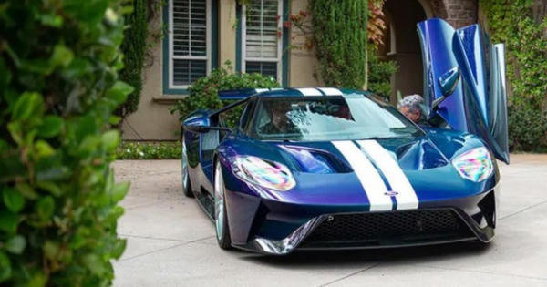 Những chiếc ô tô sở hữu lớp sơn đắt giá tới cả tỷ đồng