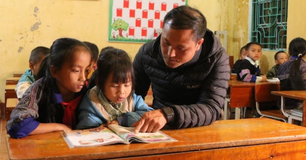 Người thầy 'bám bản' gieo chữ vùng cao