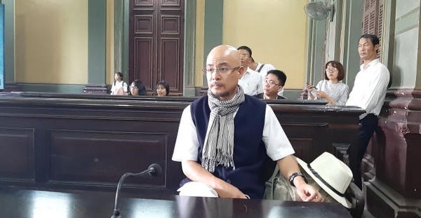 Tại sao tòa giao Trung Nguyên cho ông Đặng Lê Nguyên Vũ? Tại sao tòa giao Trung Nguyên cho ông Đặng Lê Nguyên Vũ?