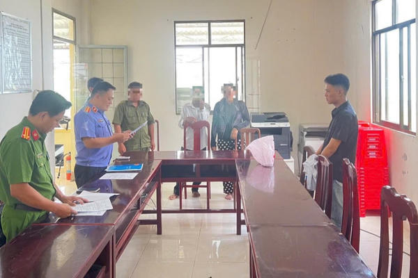 Bắt giữ 5 cựu cán bộ, chiến sĩ trại tạm giam vì dùng nhục hình khiến 1 phạm nhân tử vong