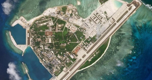 Quốc tế phản ứng về việc cải tạo của Trung Quốc tại Biển Đông