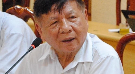 'Bộ trưởng Phùng Xuân Nhạ nên xin lỗi về sai phạm điểm thi'