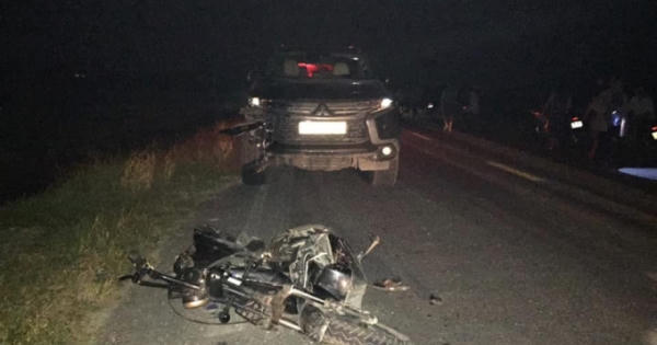 Tai nạn kinh hoàng: Ô tô 7 chỗ tông nát xe máy điện, 3 cháu nhỏ tử vong tại chỗ