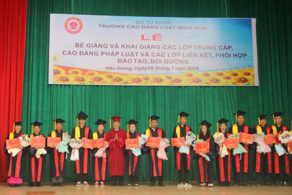 Trường Cao đẳng Luật Miền Nam khai giảng các lớp trung cấp, cao đẳng pháp luật