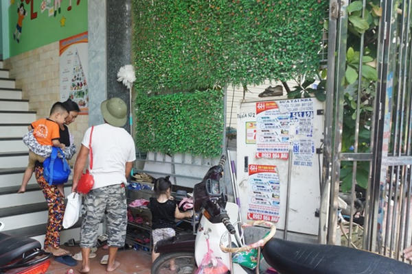 Vụ cháu bé nhập viện cấp cứu do bị bỏ quên trên xe đưa đón: Nhiều phụ huynh bất ngờ về sự việc