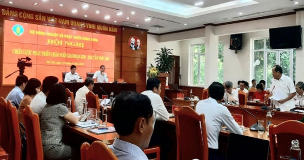 Bộ trưởng Bộ NN&PTNT: Soi kính hiển vi mới thấy vài sản phẩm chăn nuôi xuất khẩu