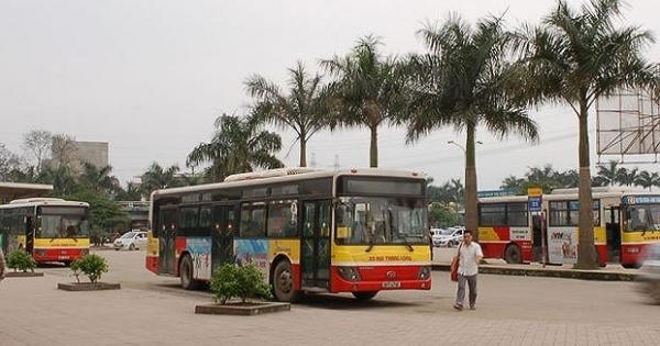 Nên trợ giá xe buýt mỗi năm hàng ngàn tỷ?