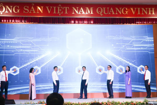 Nghệ An phát động phong trào 'Bình dân học vụ số'
