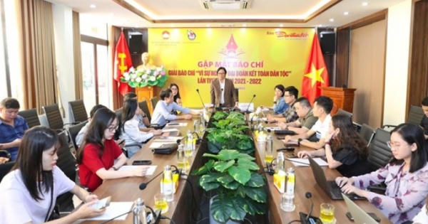 Báo Pháp luật Việt Nam đạt giải B và C Giải báo chí 'Vì sự nghiệp Đại đoàn kết toàn dân tộc' Báo Pháp luật Việt Nam đạt giải B và C Giải báo chí 'Vì sự nghiệp Đại đoàn kết toàn dân tộc'