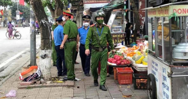 Hà Nội xử lý nhiều trường hợp vi phạm lòng, lề đường