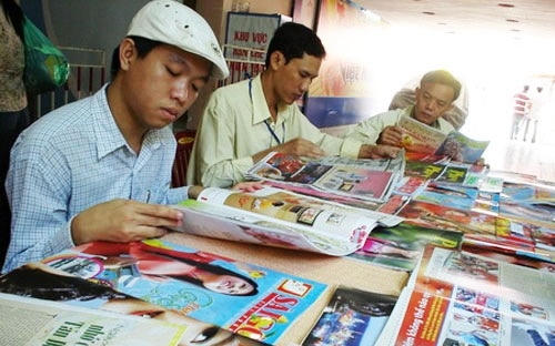 Điểm báo ngày 12/8/2016: Ngân hàng ngàn tỷ lãi “bèo” khó tin
