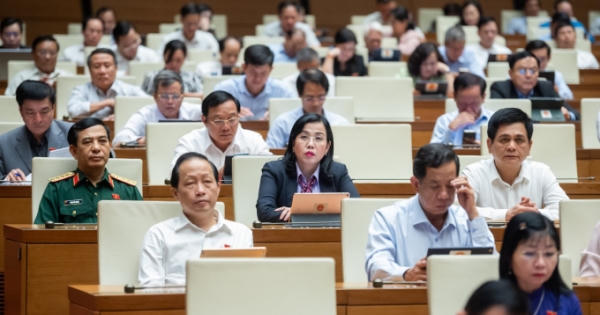 “Đề nghị nâng tỷ lệ tiền đặt trước tối thiểu lên 10% khi đấu giá đất”