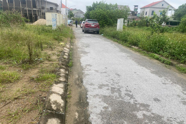 Người trúng đấu giá đất ở trung tâm thành phố khổ sở khi không đảm bảo điều kiện hạ tầng