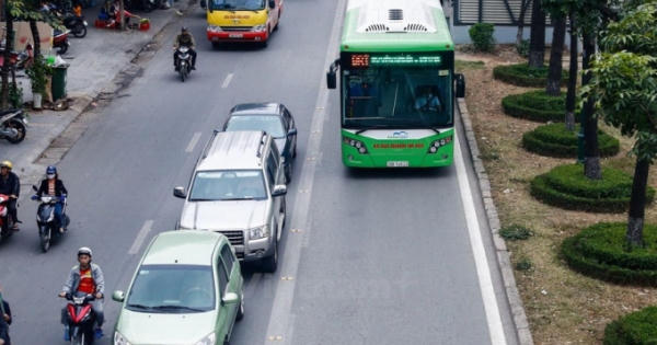 Sở GTVT TP Hà Nội nói gì khi bị "truy" về hiệu quả của xe buýt BRT Sở GTVT TP Hà Nội nói gì khi bị "truy" về hiệu quả của xe buýt BRT