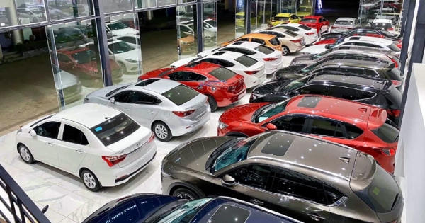 Cần tiền gấp bán rẻ ô tô, ông chủ chịu lỗ hàng trăm triệu