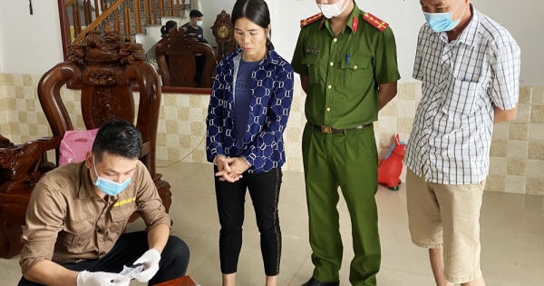 Lào Cai: Triệt phá thành công nhóm đối tượng chuyên giấu ma túy trong thùng trái cây