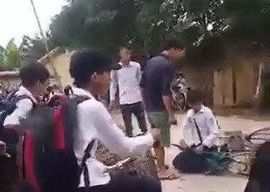 Diễn đàn: Những 'cái chết trẻ' đau đớn sau nút bấm của cộng đồng mạng