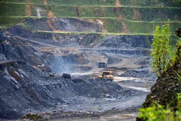 Quy định chi tiết một số điều và biện pháp thi hành Luật Địa chất và khoáng sản