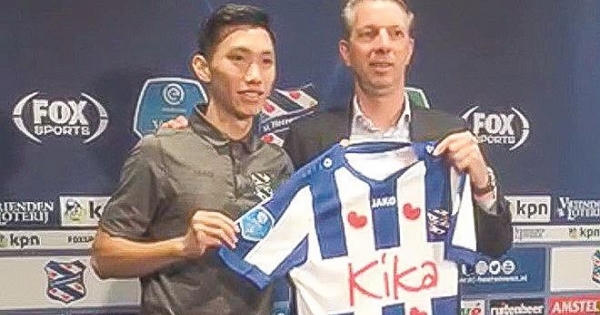 Cơ hội nào để Văn Hậu toả sáng hơn Công Phượng?