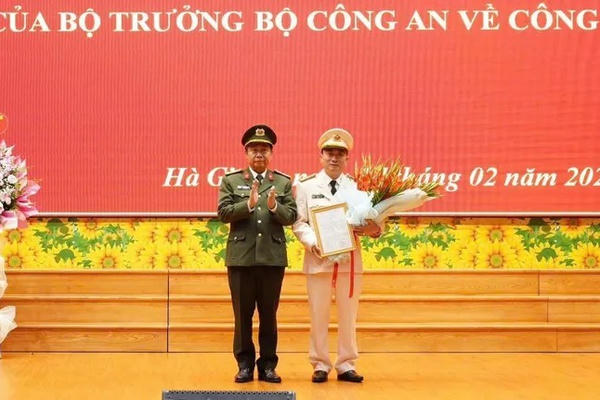 Thượng tá Nguyễn Mạnh Hùng làm Phó Giám đốc Công an tỉnh Hà Giang