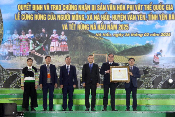 Lễ cúng rừng của người Mông Nà Hẩu được chứng nhận Di sản văn hóa phi vật thể Quốc gia Lễ cúng rừng của người Mông Nà Hẩu được chứng nhận Di sản văn hóa phi vật thể Quốc gia