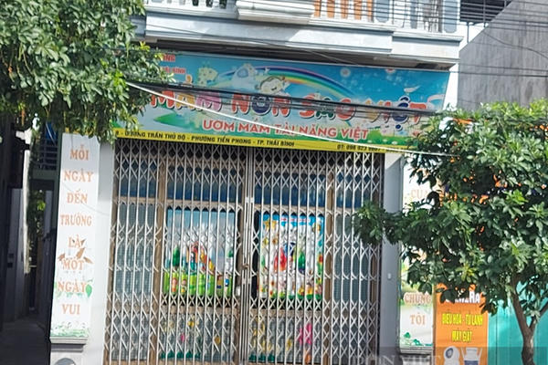 Bảo mẫu nhét giẻ vào miệng bé 11 tháng tuổi ở lớp mầm non khai gì tại cơ quan Công an?