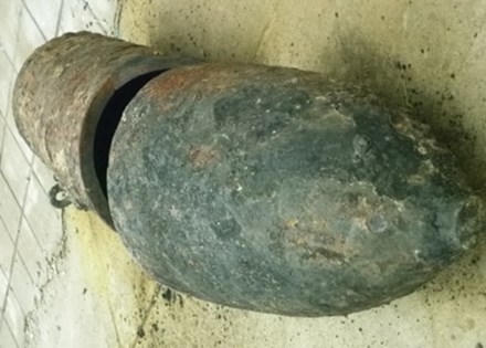 Hì hục cưa đầu đạn, người đàn ông tử vong vì muốn kiếm tiền