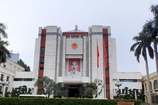 Chủ tịch UBND cấp xã duyệt danh sách tinh giản biên chế người hoạt động không chuyên trách