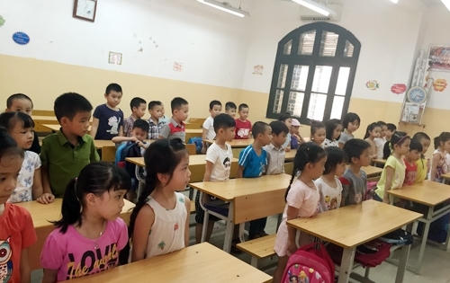 Tránh lạm thu: Hà Nội công bố đường dây nóng phản ánh tiêu cực Tránh lạm thu: Hà Nội công bố đường dây nóng phản ánh tiêu cực